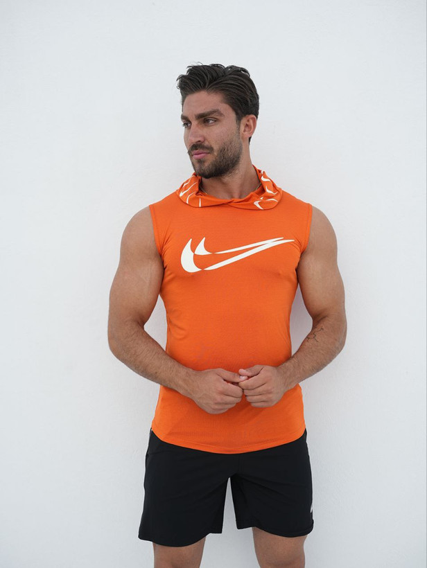 کاور ورزشی کلاه دار نایک